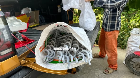 Phụ kiện xây lắp đường dây và trạm biến áp có sẵn, alo là giao liền 👉0966 056 984