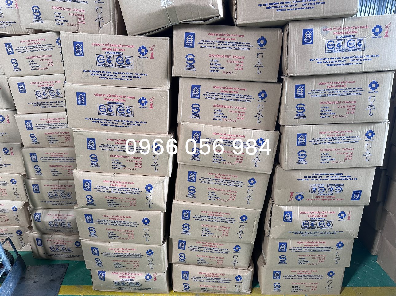 Sứ đứng HLS 24kV 35kV có sẵn sll phục vụ bà con - alo là giao liền 👉0966 056 984