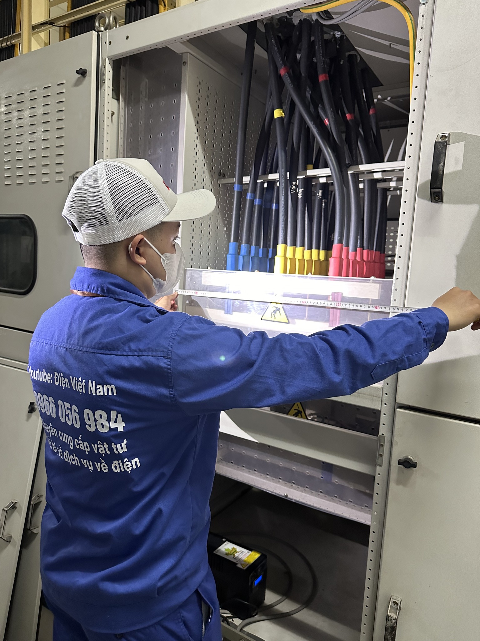 Đêm không ngủ toàn thức đo tủ - Cung cấp các dịch vụ về điện 👉0966 056 984