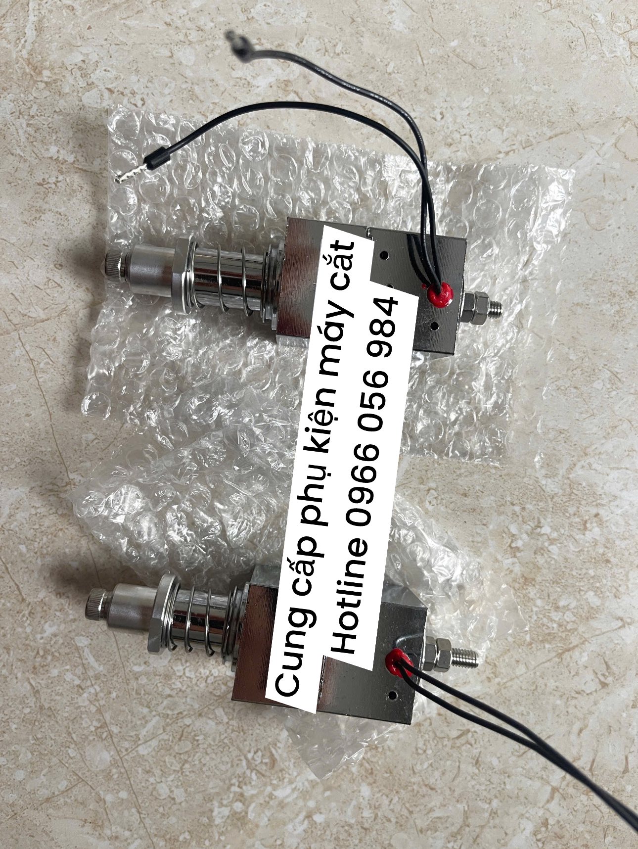 Cuộn đóng, cuộn cắt có sẵn - alo là giao liền - Cung cấp máy cắt và phụ kiện 👉0966 056 984